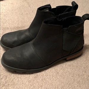Sorel ankle boots size 10